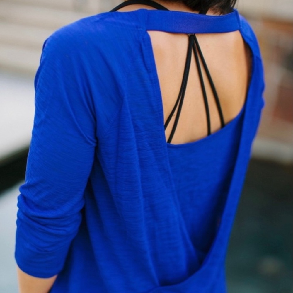 ATHLETA breezy top